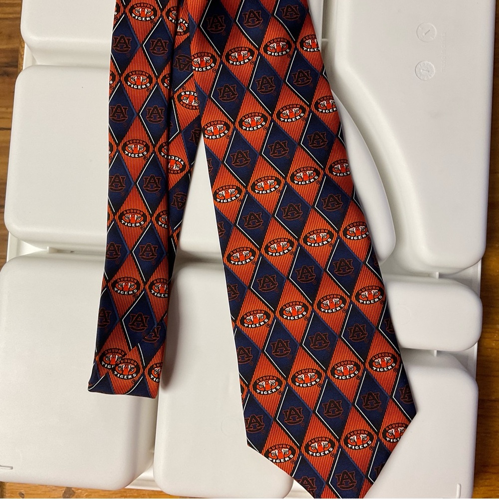Larson Auburn Tiger Blue Orange Silk Men’s Tie Football War Eagle - Picture 4 of 4